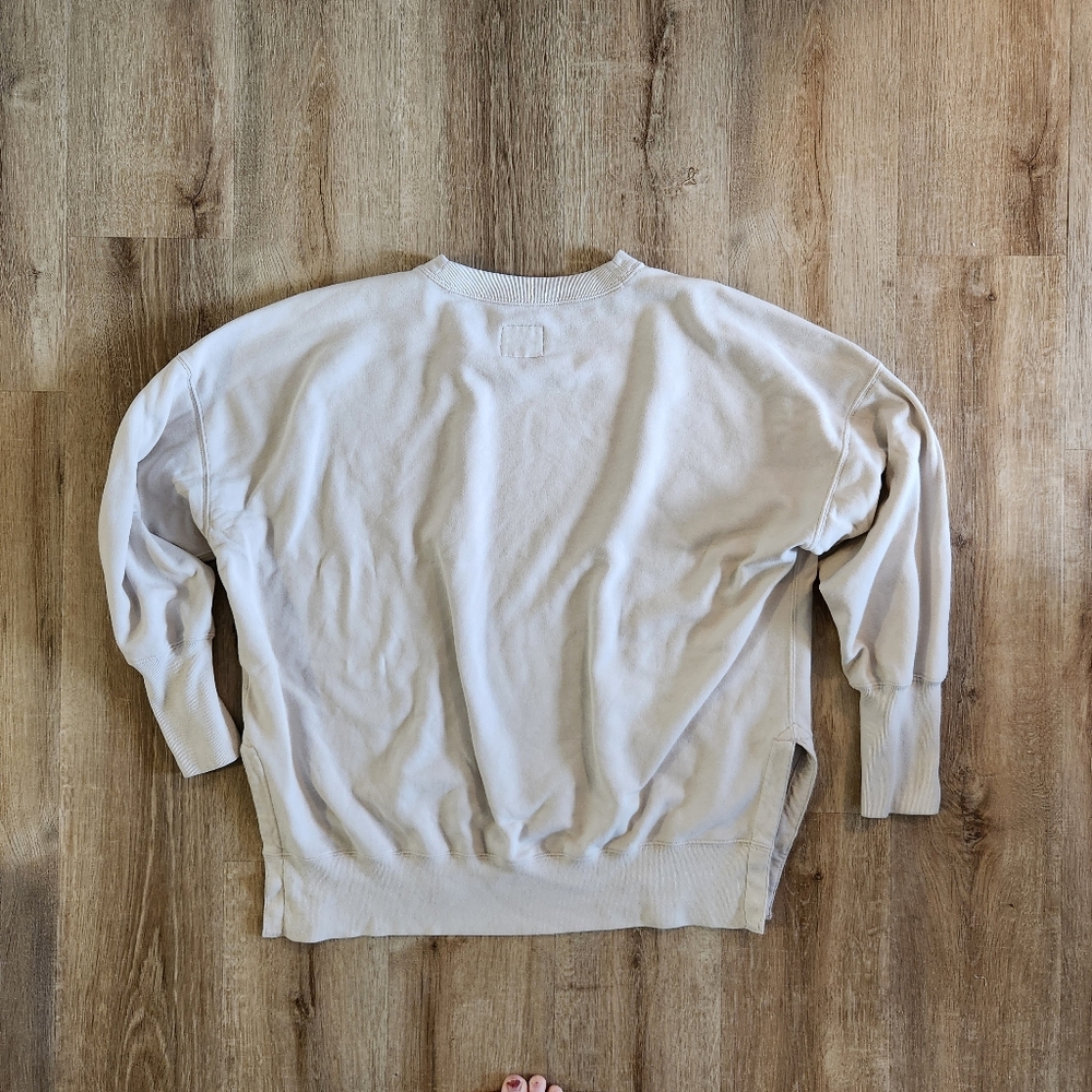 Abercrombie & Fitch Cream Graphic Sweatshirt - Picture 6 of 7